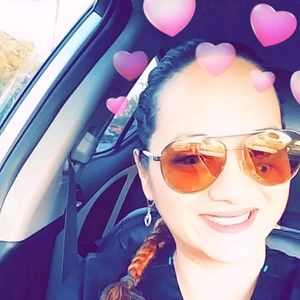 Meet your Posher, Jenna